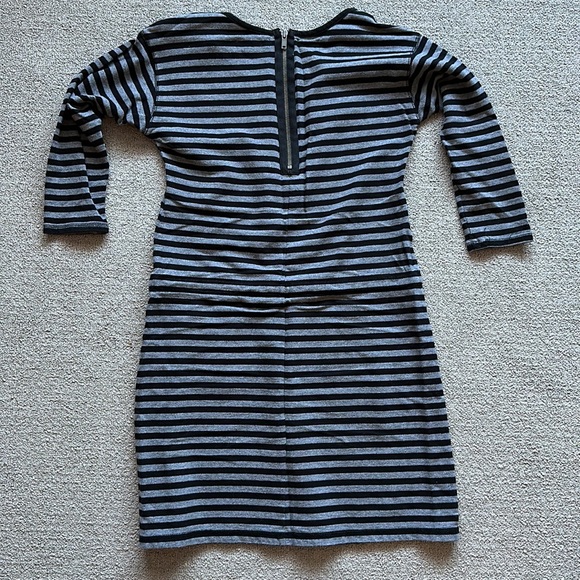 •G.H. BASS & CO.• Women’s 3/4 Sleeve Black and Grey Striped Dress - Picture 6 of 7